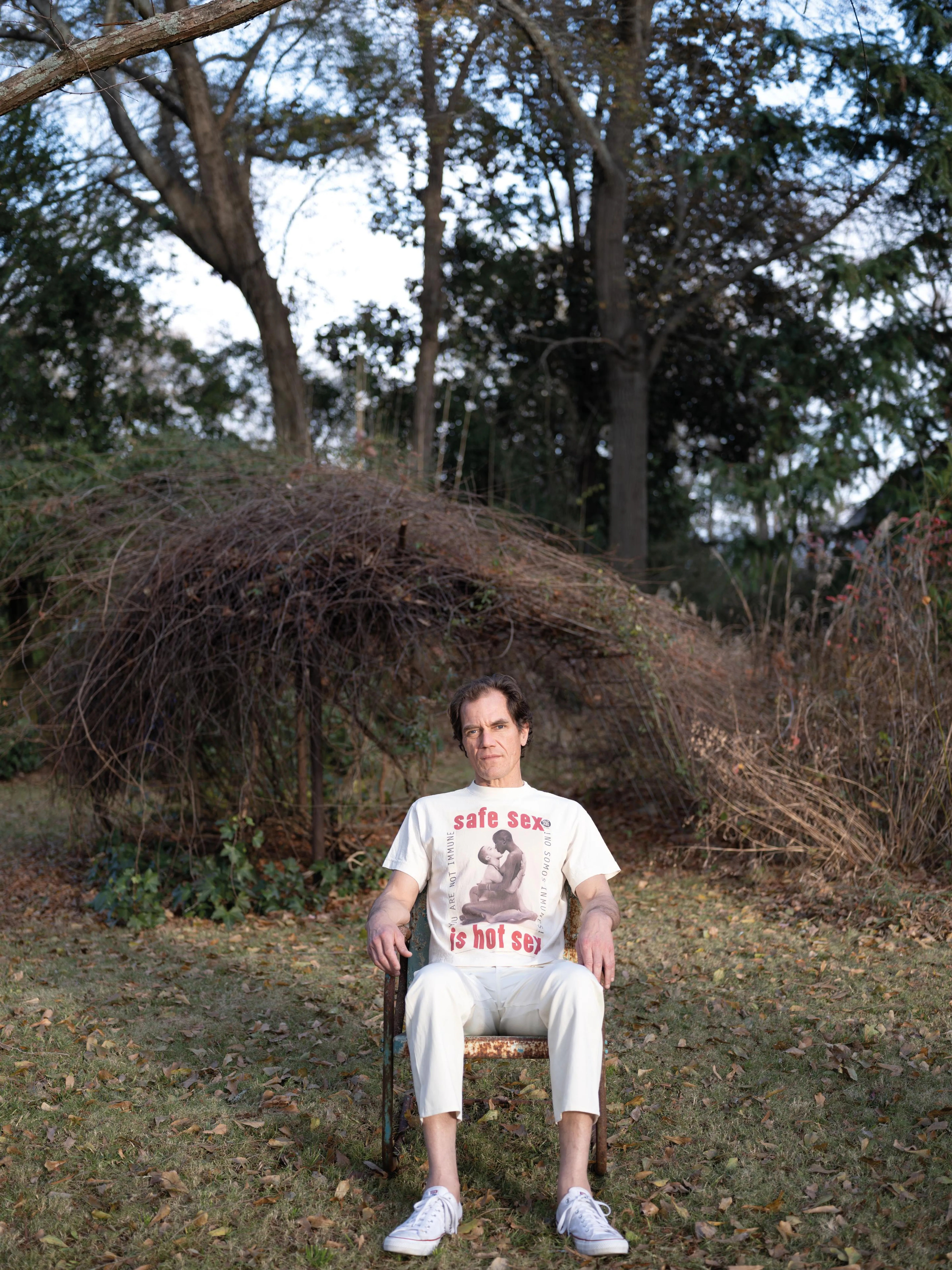 <p><span style="color:hsl(0,0%,100%);">EVERYBODY.WORLD t-shirt courtesy of the RED HOT ORG &amp; STEVEN MEISEL, LORO PIANA pants and CONVERSE shoes.</span></p>