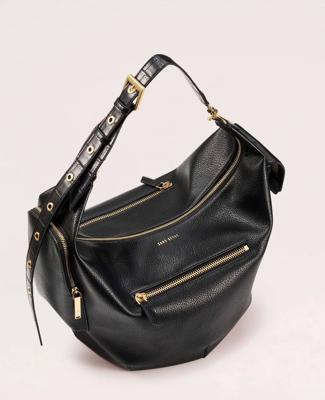 CUTE ILITY HANDBAG NOIR OVERHEAD VIEW SANS BEAST